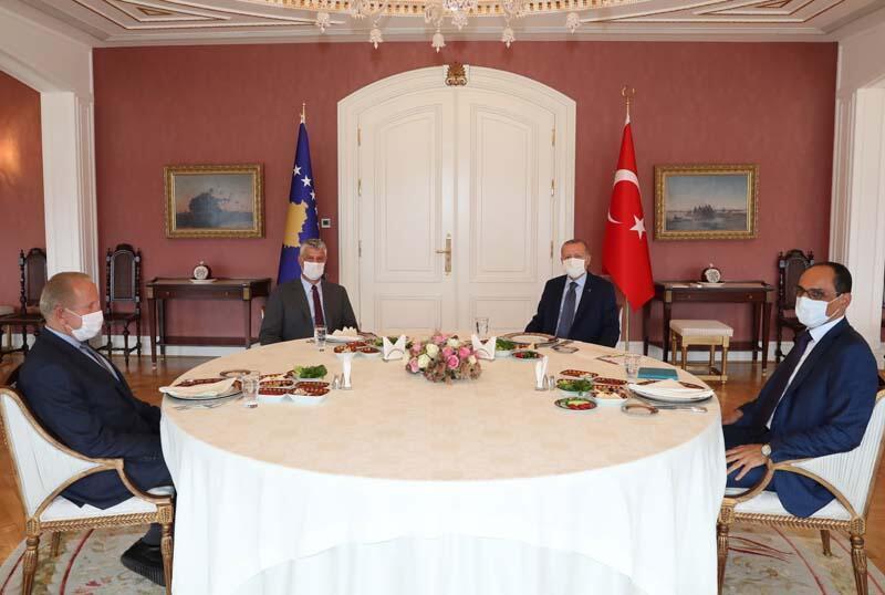 Cumhurbaşkanı Erdoğan, Kosova Cumhurbaşkanı ile bir araya geldi