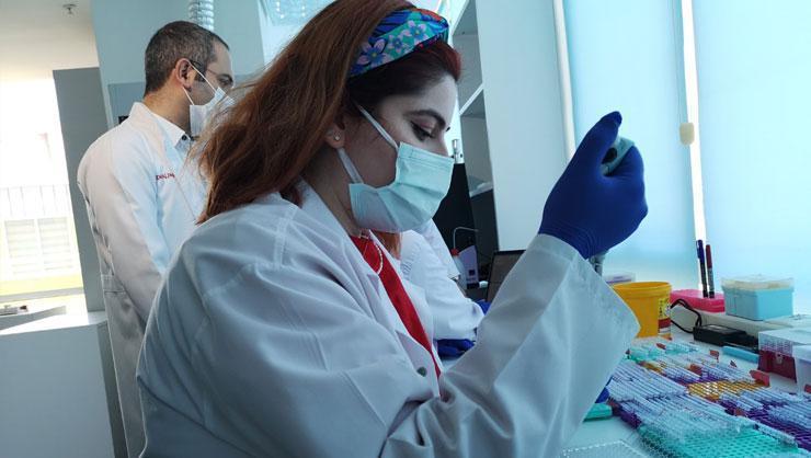 Son dakika... Türk bilim insanları buldu: Koronavirüsün etkilemesini 20 saate kadar öteliyor