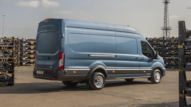 En güçlü Ford Transit yollara çıktı