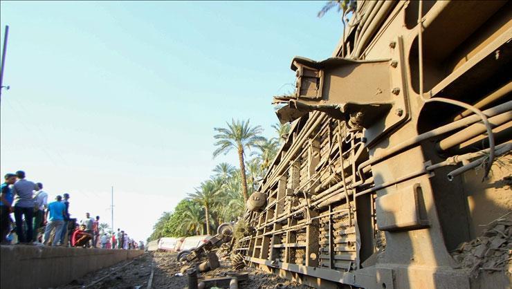 Son dakika: Mısırda feci tren kazası: 32 kişi kişi öldü, yaralılar var