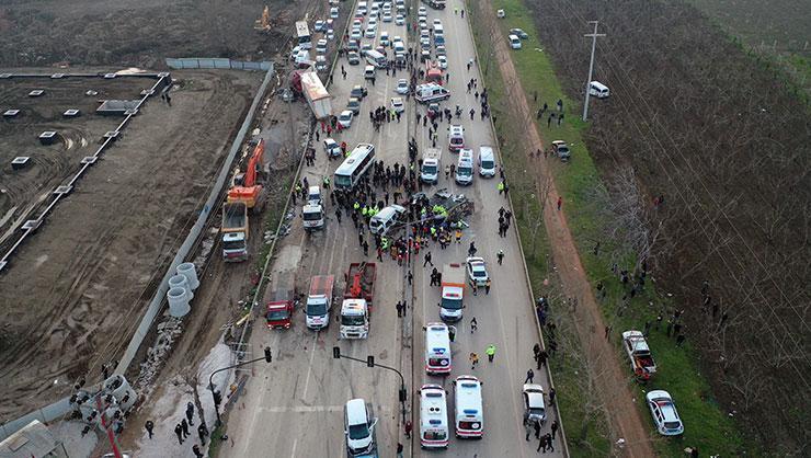 Bursada TIR araçları biçti 4 kişi öldü, 20 kişi yaralandı