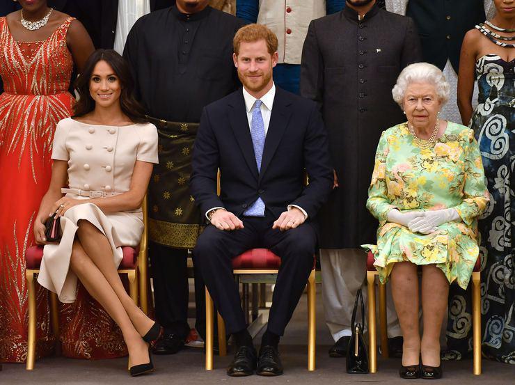 Prens Harry ve Meghan Markle ikinci çocuklarını beklediklerini açıkladı
