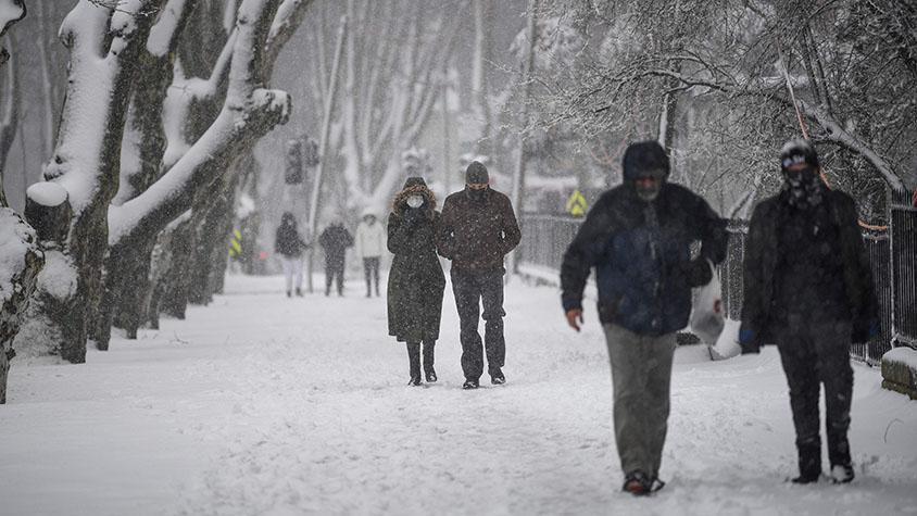 İstanbulda eğitime kar engeli İşte yüz yüze eğitimin tatil olduğu iller