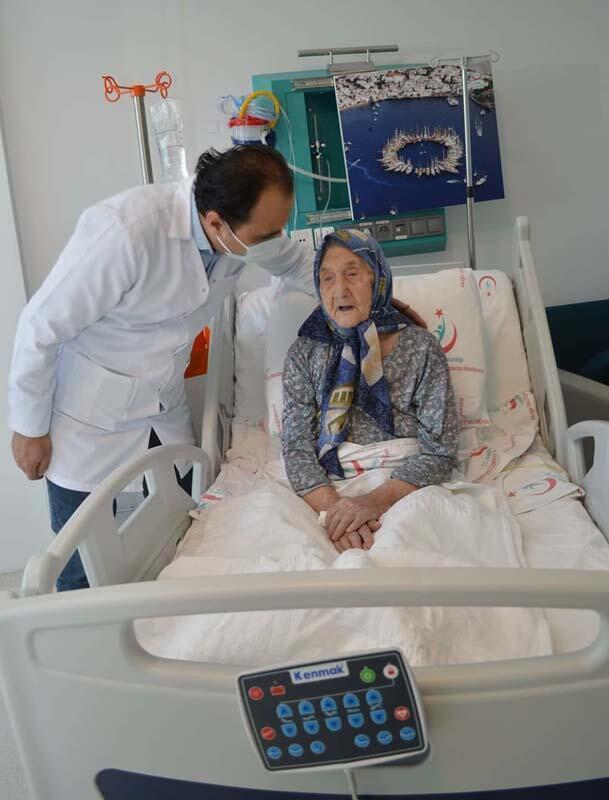 Muğlada 98 yaşındaki kadın koronavirüsü yendi