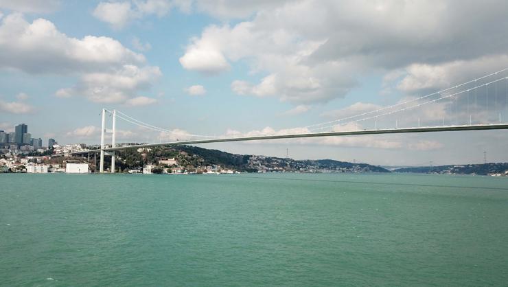 İstanbul Boğazı ilk defa kış ayında turkuaz renge büründü, uzmanlardan açıklama geldi