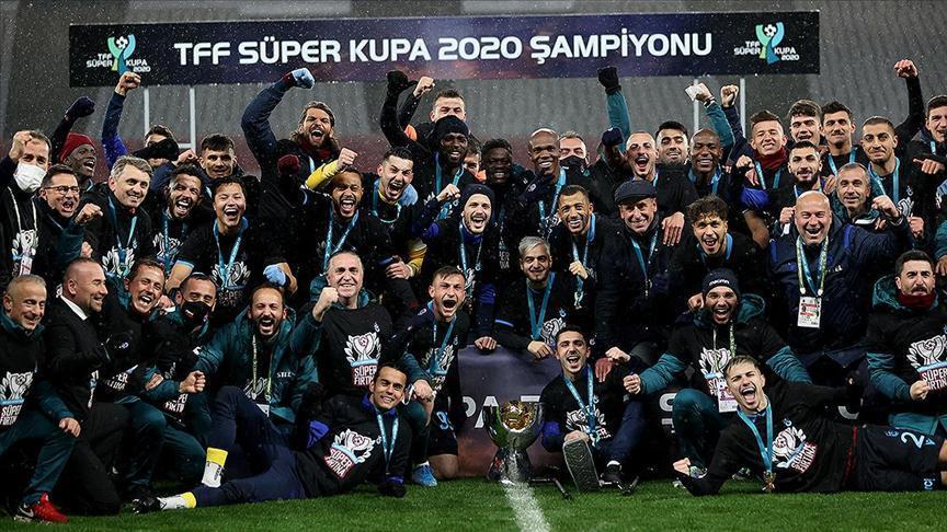 Süper Kupanın sahibi Trabzonspor oldu