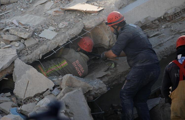 İzmir depreminde sorumluların hiçbiri suçu kabul etmedi İşte ifadeler
