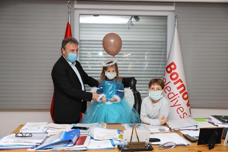 İzmir depreminin sembol ismi Aydaya doğum günü sürprizi