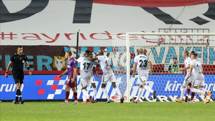 Beşiktaş, deplasmanda Trabzonsporu 3-1 mağlup etti