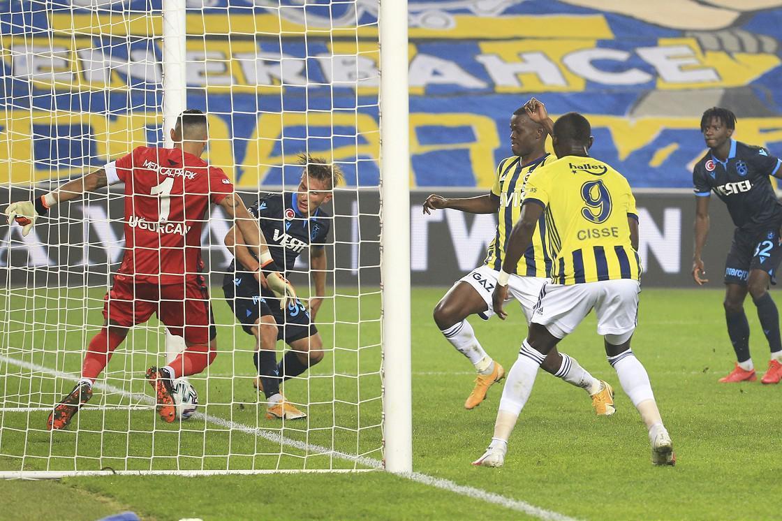 Fenerbahçe, Trabzonsporu 3-1 yendi