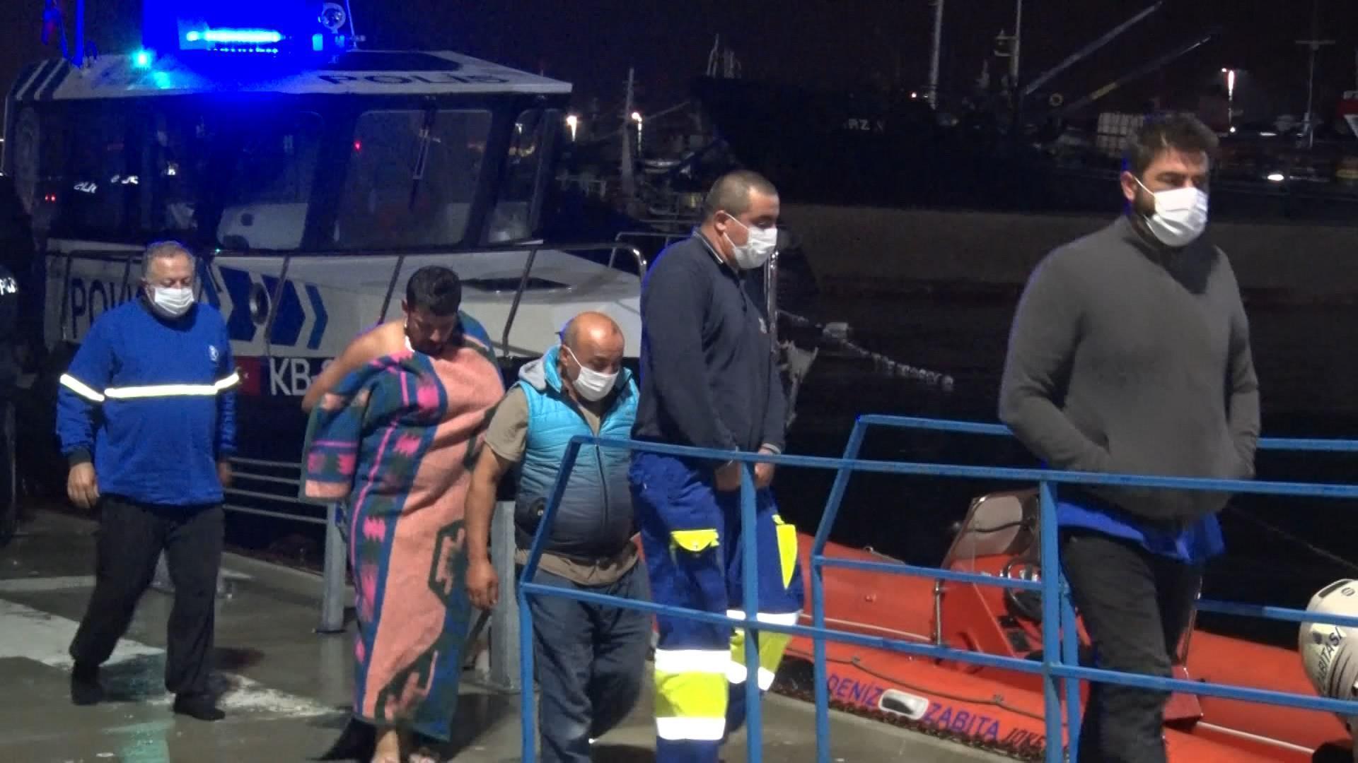 İstanbul Samatya açıklarında balıkçı teknesi alabora oldu: 2 kişi hayatını kaybetti, 11 kişi kurtarıldı