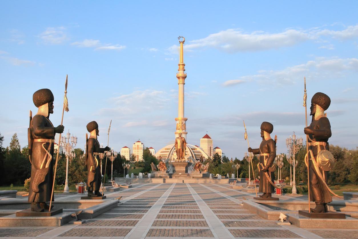 Türkmenistan’ın başkenti Aşkabatta gezilecek yerler