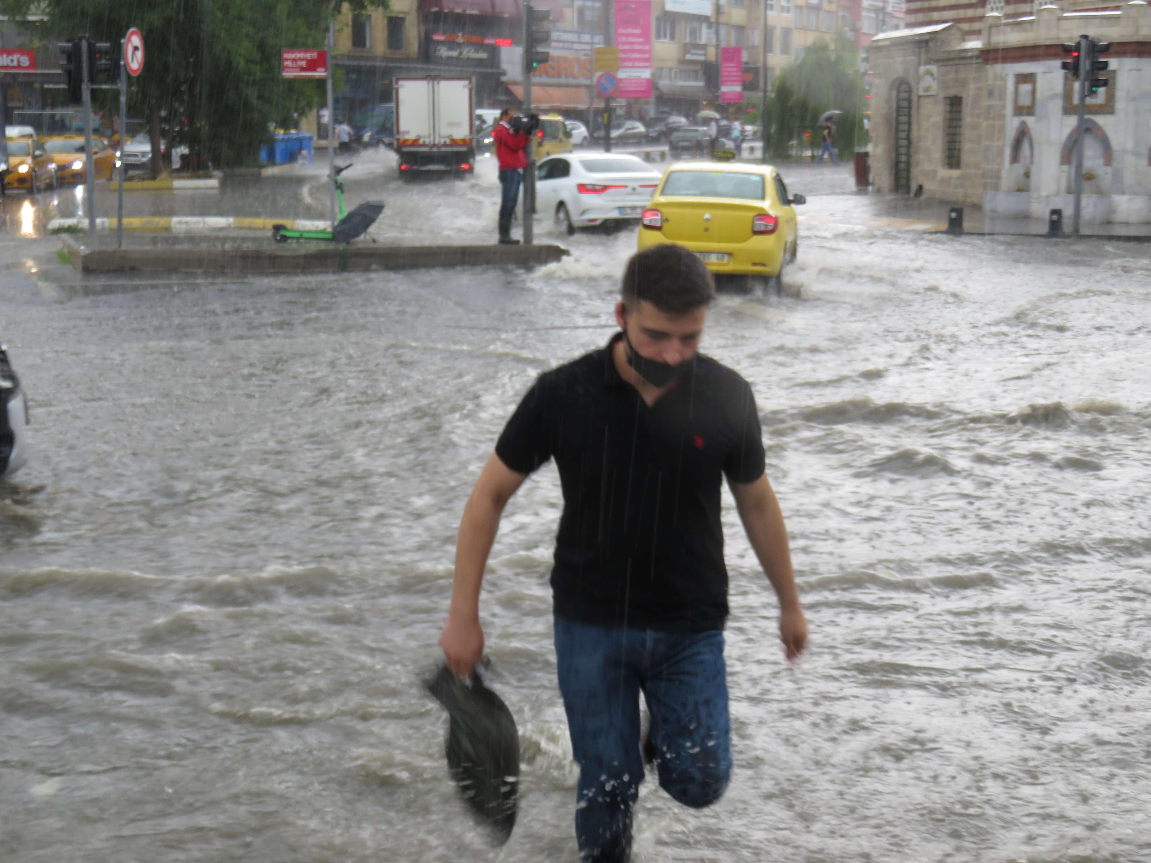 İstanbulda sağanak ne zaman bitecek Hava durumu İstanbul