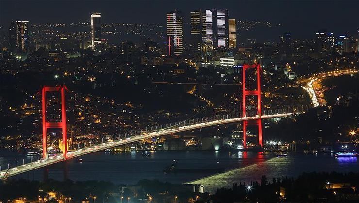 İstanbullular dikkat 15 Temmuz Köprüsü bu saatlerde 2 şeride düşecek