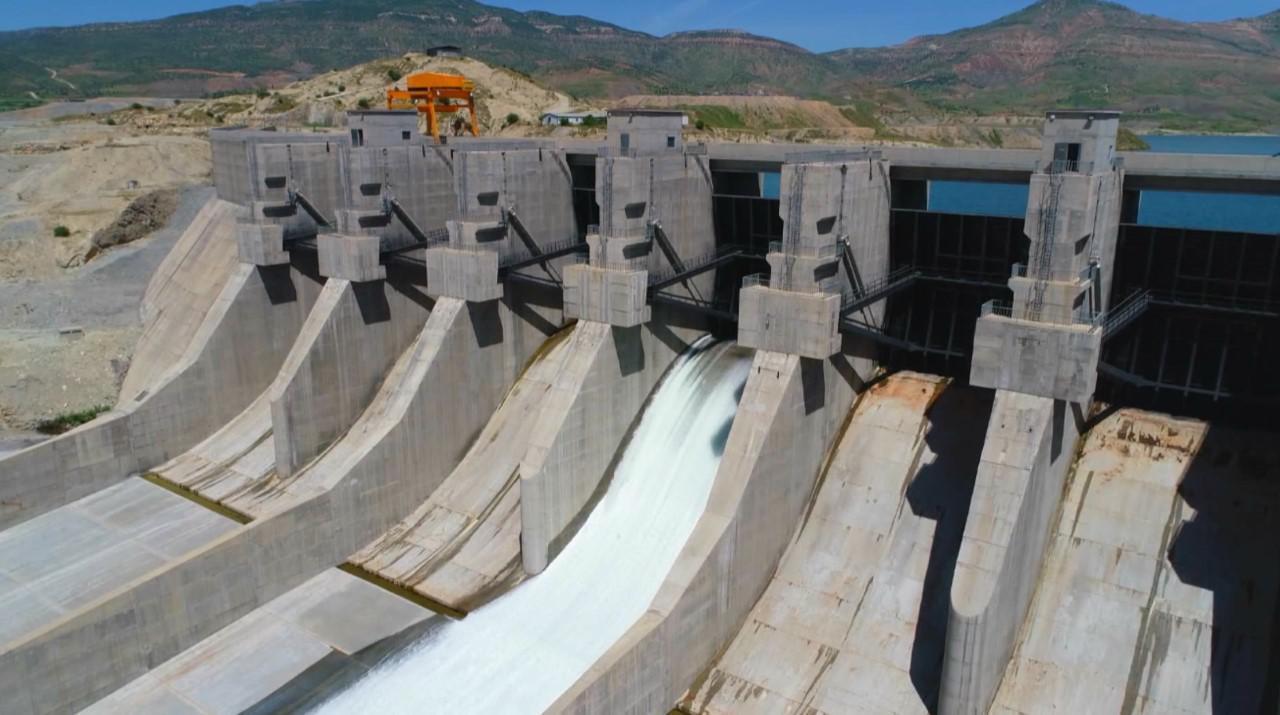 Türkiyenin 70 yıllık rüyası olan barajda elektrik üretimi yarın başlıyor
