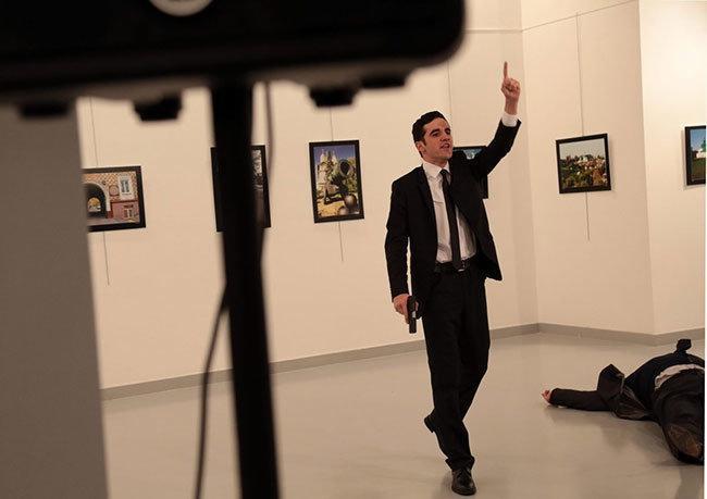 Ankarada Rus Büyükelçi Andrey Karlovu öldüren Mevlüt Mert Altıntaş böyle görüntülendi
