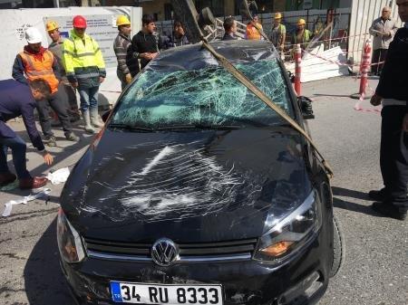 İstanbulda feci kaza: Takla atmasaydı 30 kişi gitmişti