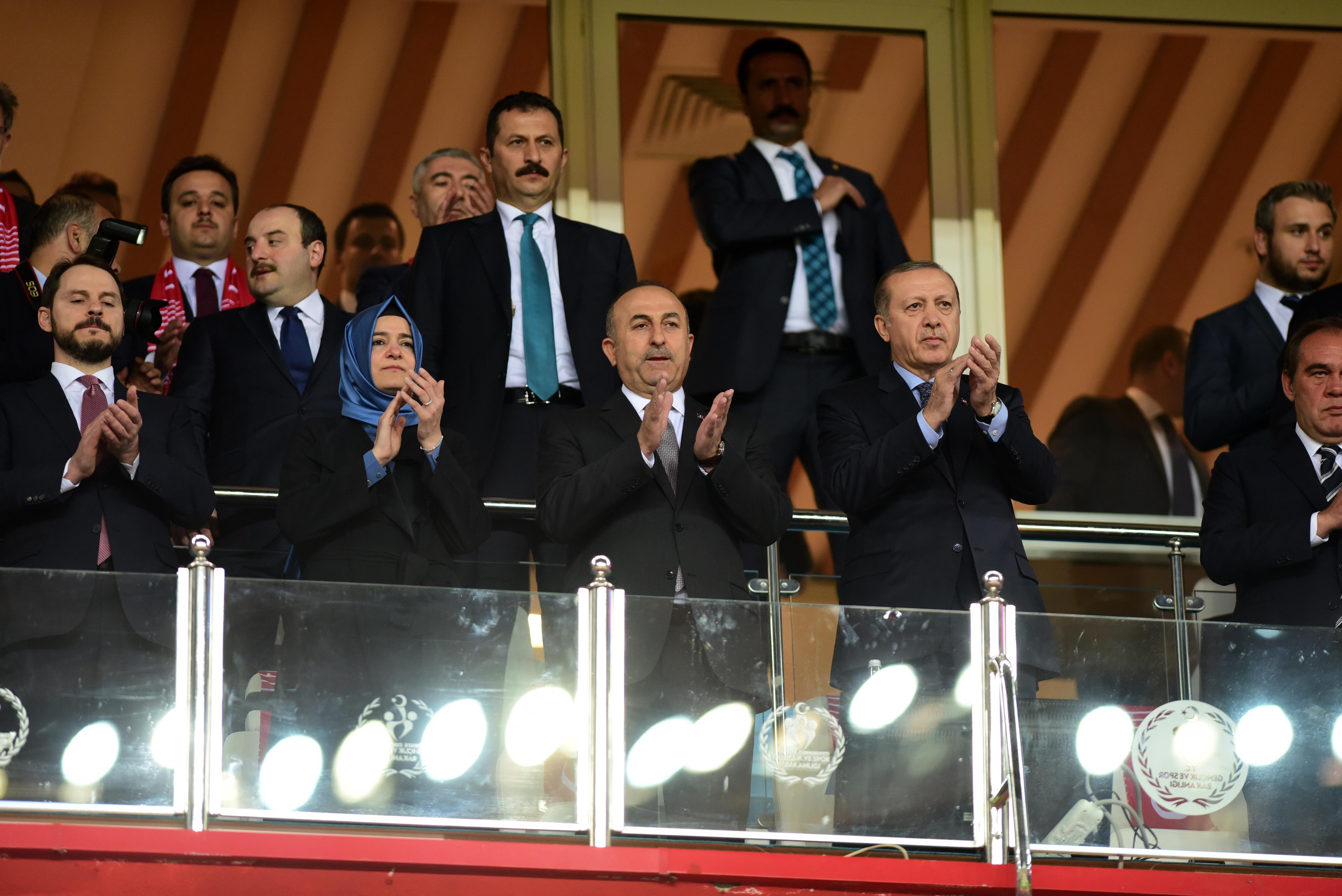 Cumhurbaşkanı Erdoğandan Millilere destek