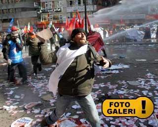 Ankarada işçilere polis gazı