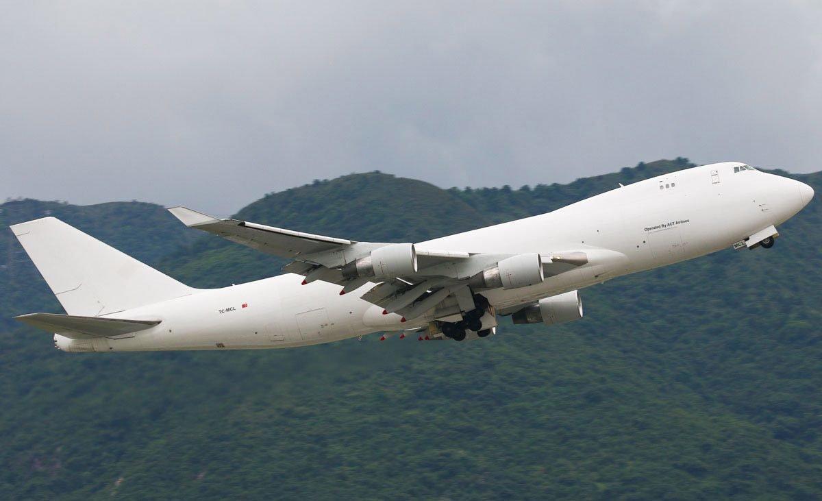 SON DAKİKA... Türk kargo şirketi ACT Havayollarına ait uçak Bişkekte evlerin üzerine düştü: 37 ölü
