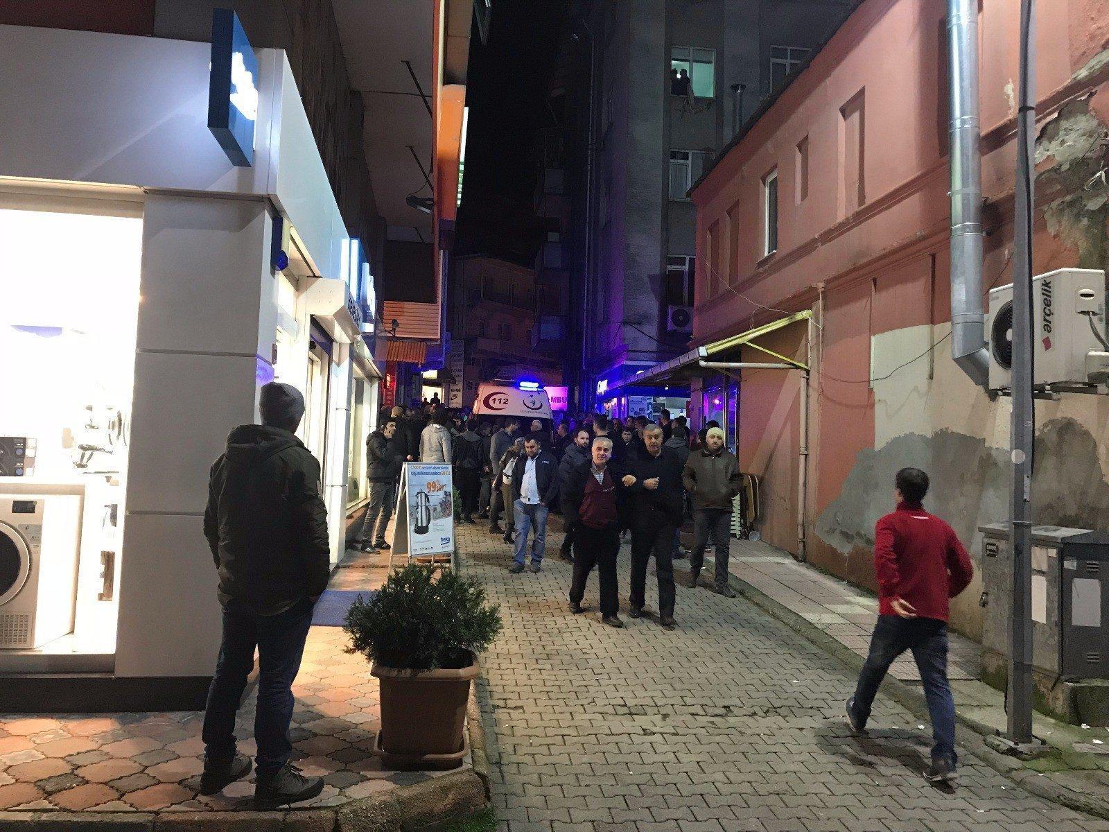 Zonguldakta 50 kişilik grup kahvehane bastı
