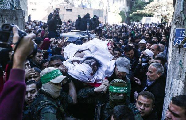 İsrail saldırısında ölenler törenle uğurlandı