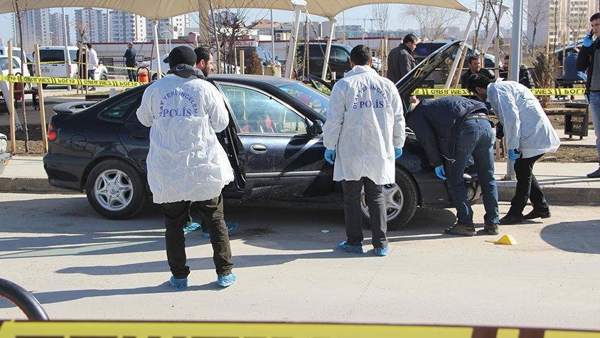Diyarbakırda hastane önünde çatışma: 1 ölü, 3 yaralı