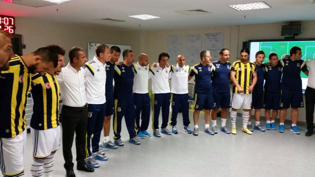 Fenerbahçe, Olympiakosu 2-1 ile geçti