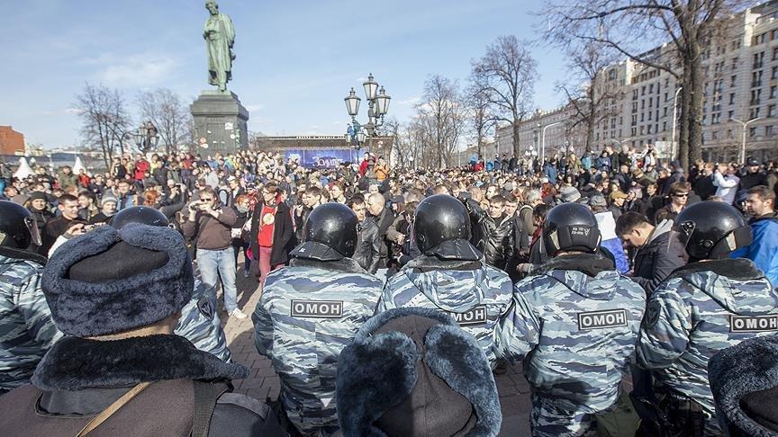 Rusyada muhalif gösterilere polis müdahalesi