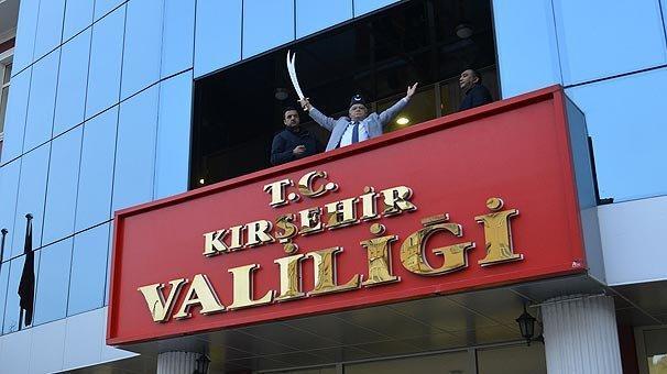 Emekliye ayrılan Vali Necati Şentürk Kırşehire veda etti