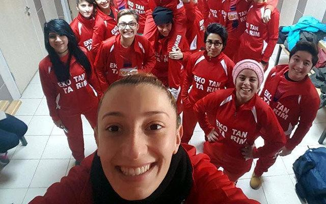 Türk futbolunu yasa boğan kaza... Uçan kız kurtarılamadı