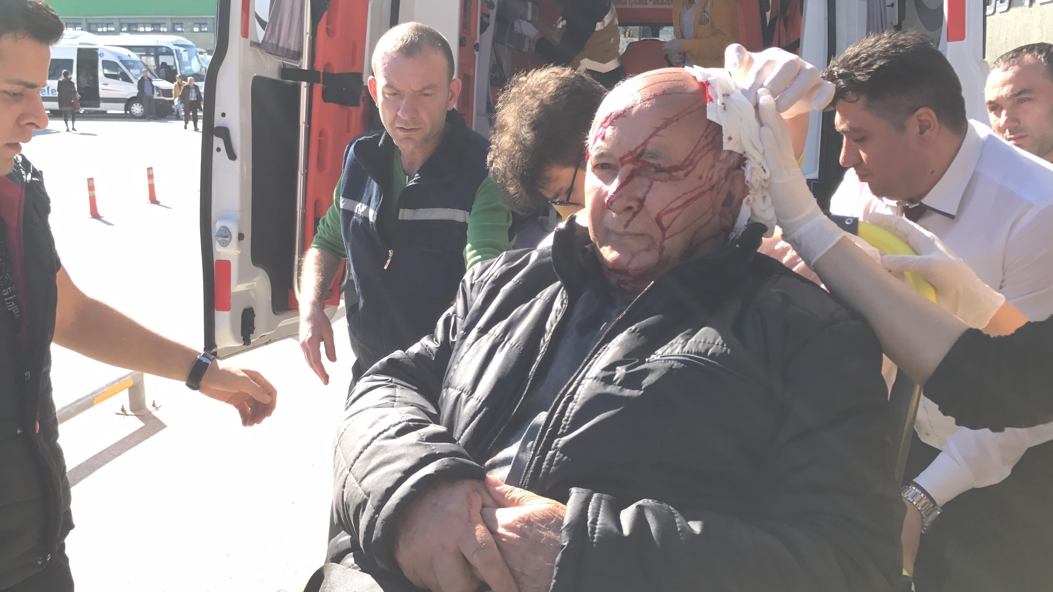 İzmirde otobüs şoförüne bıçakla saldırdılar