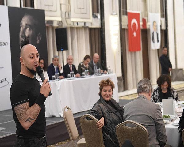 Kemal Kılıçdaroğlu sanatçılarla buluştu