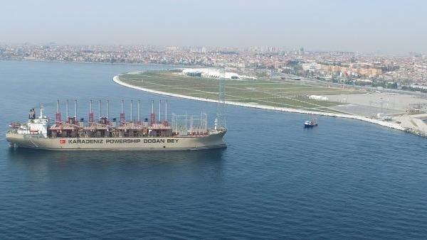 Dev jeneratör gemi Marmaray için geldi