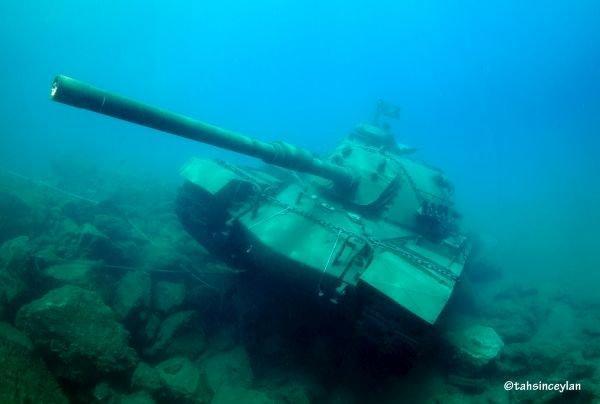 Türk Silahlı Kuvvetlerine ait 45 tonluk tank batırıldı
