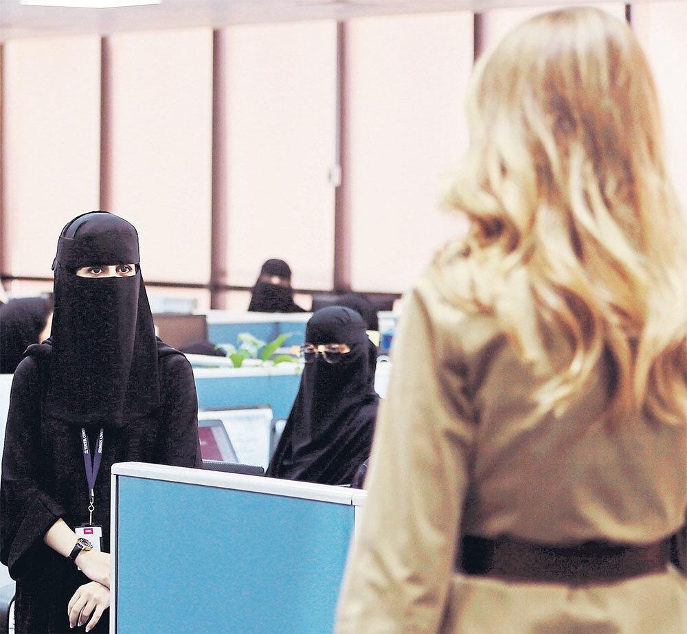 Melania Trump, Suudi Arabistanlı kadınların ilgi odağı oldu