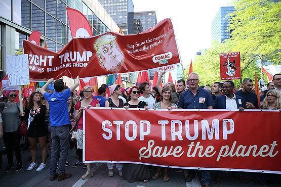 Brükselde binlerce kişi Trumpı protesto etti