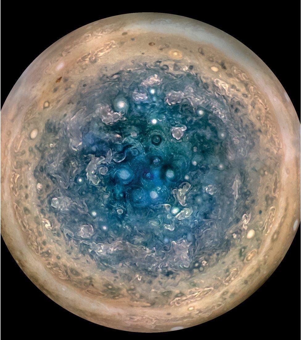 NASAnın Juno uzay aracından Jüpiter