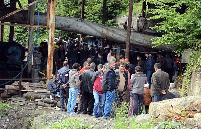 Zonguldak’ta maden ocağında 2 işçiyi kurtarma çalışmaları sürüyor