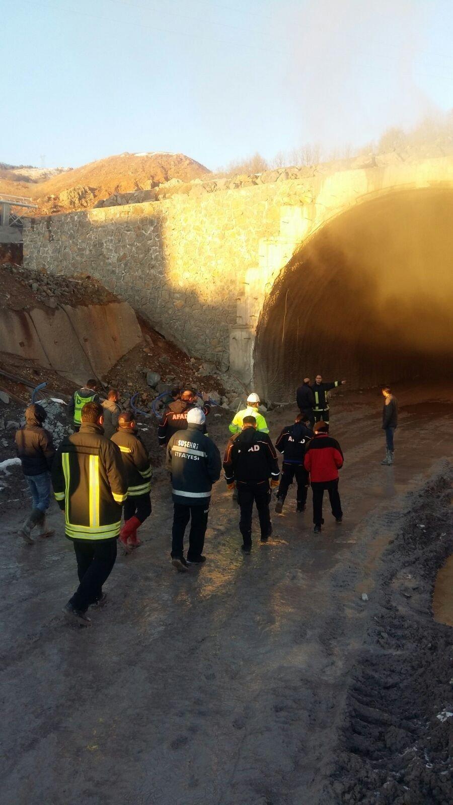 Sivasta tünel inşaatında yangın