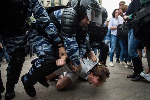 Rusyada hükümet karşıtı gösteriler: 650 gözaltı