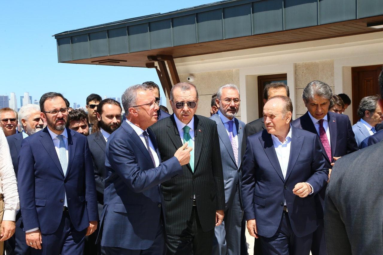 Cumhurbaşkanı Erdoğan mezun olduğu okulu kendi adıyla yeniden açıyor