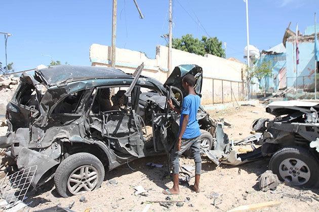 Somalinin başkenti Mogadişuda intihar saldırısı: Çok sayıda ölü ve yaralı var