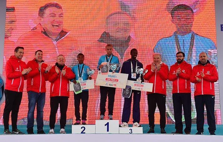 Vodafone 13. İstanbul Yarı Maratonu’ndan rekor çıktı