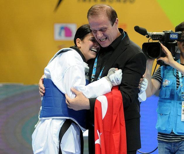 Nur Tatar, tekvandoda dünya şampiyonu