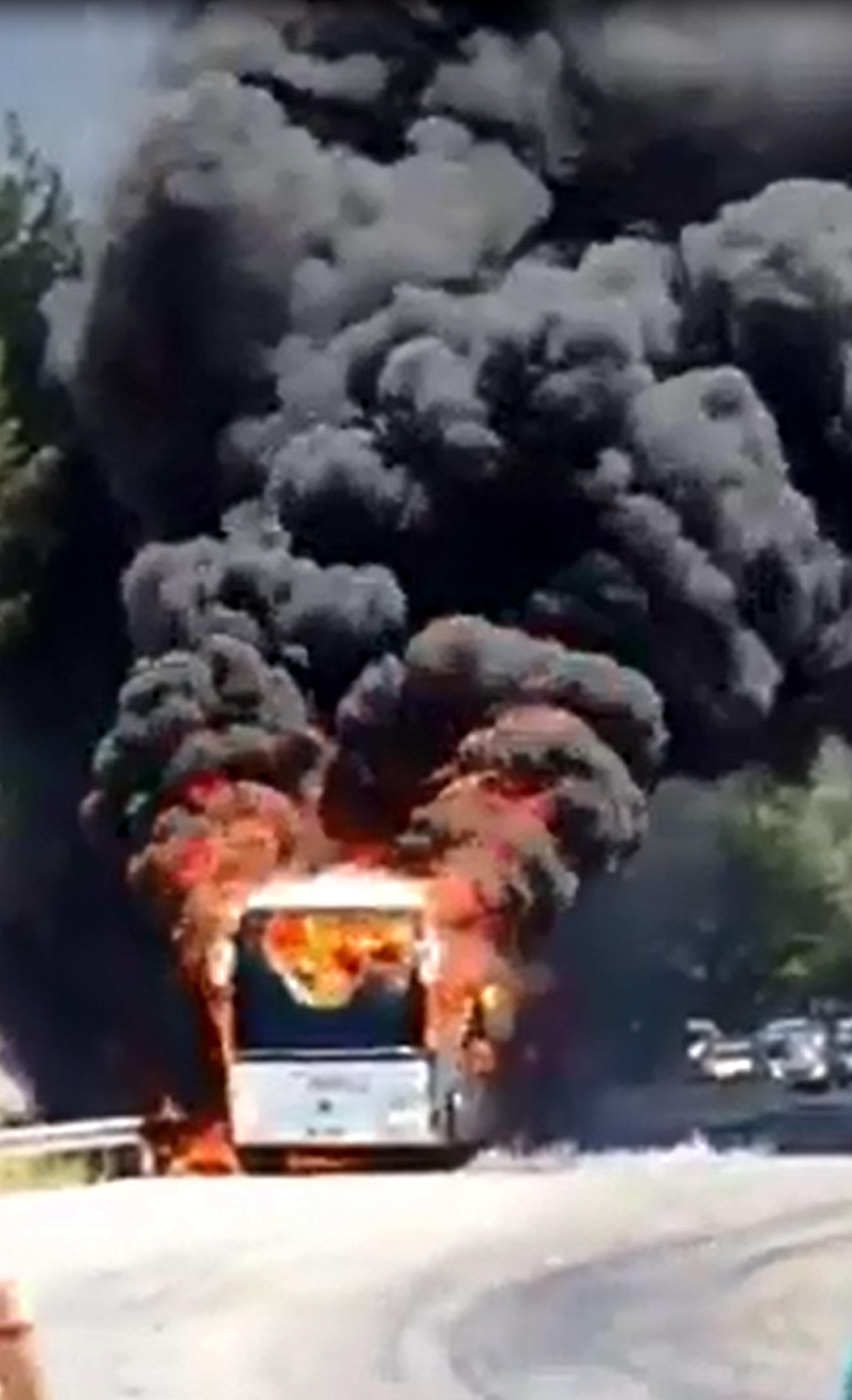 Ispartada yolcu otobüsünde yangın
