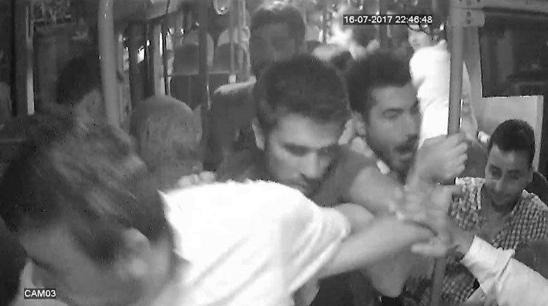 Zonguldakta halk otobüsünde taciz kavgası