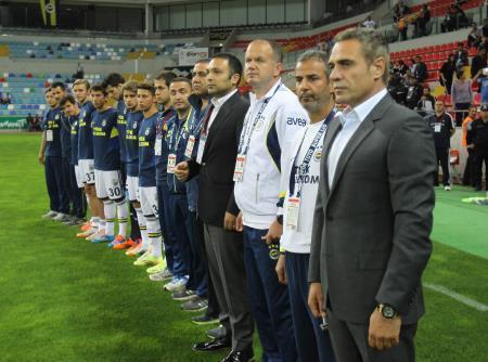 Fenerbahçe golden sonra saygı duruşu