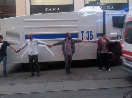 Taksim ve Kızılayda Soma müdahalesi
