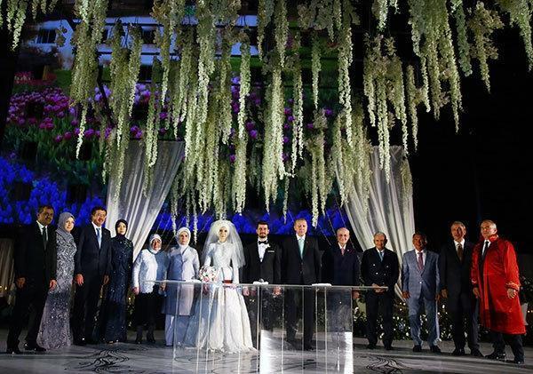 Cumhurbaşkanı Erdoğan, Denizlide nikah şahitliği yaptı